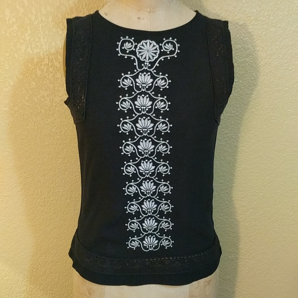 Sleeveless Black Blouse
